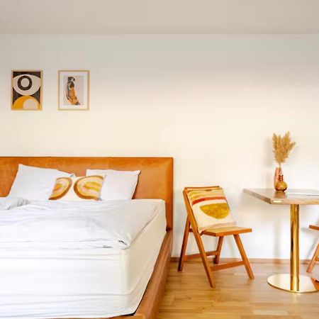 Cozy Central Apartment At A Special Price! Кранс Монтана Екстериор снимка