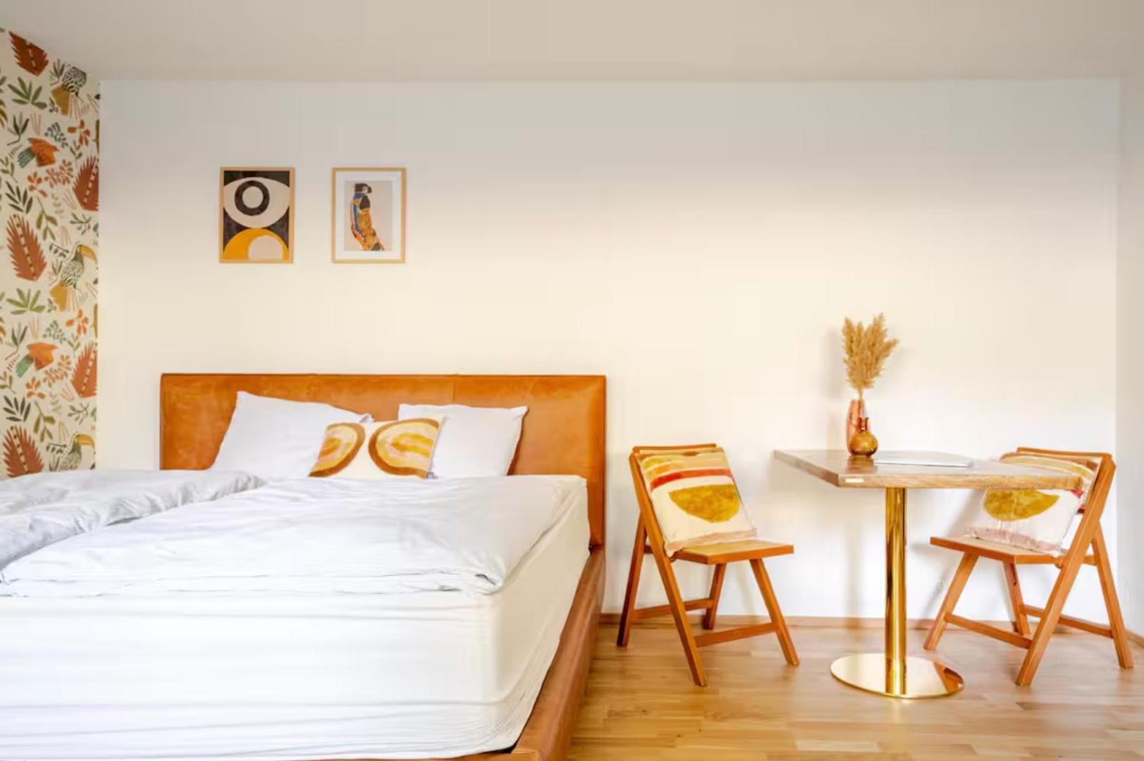Cozy Central Apartment At A Special Price! Кранс Монтана Екстериор снимка